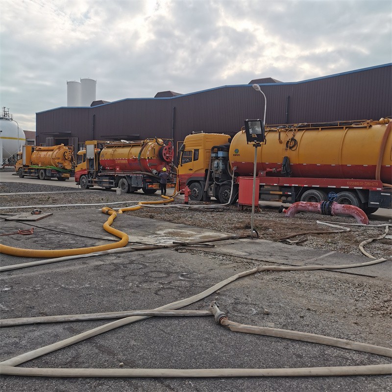 五寨污水池清理